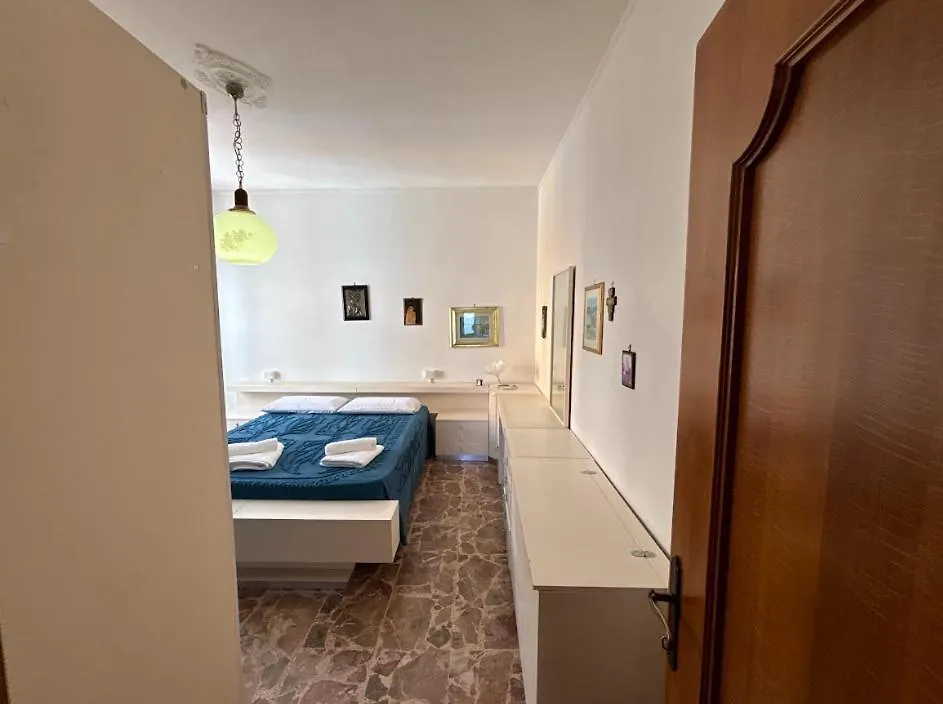 Pm 7 Via Bendetto Croce Appartement Alghero 0*,  Italië