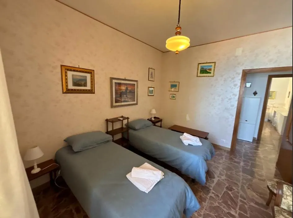 Pm 7 Via Bendetto Croce Appartement Alghero Italië